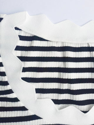 Black Striped Contrast Scallop Trim Half Sleeve T-shirt - LC25223651